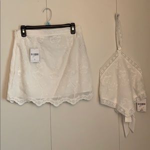 White two piece in size (L)